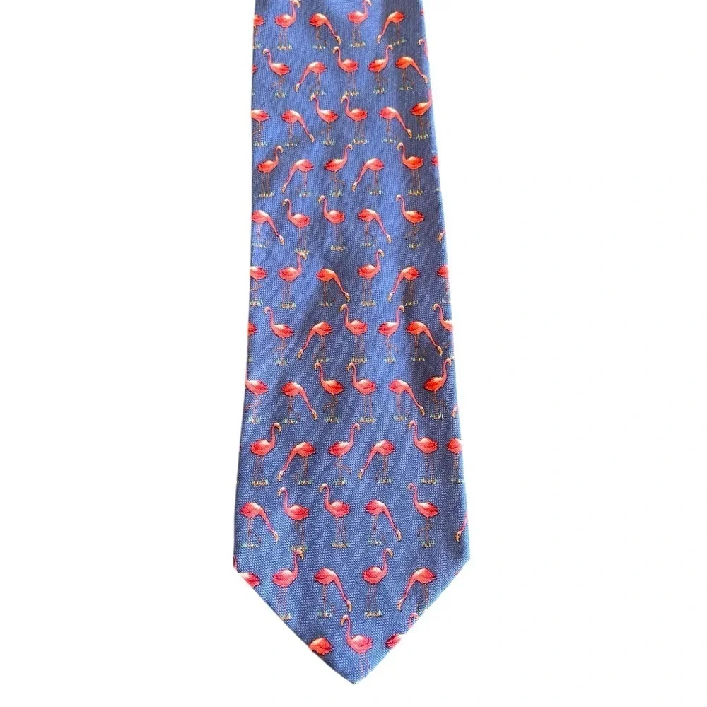 🦩🌴TOMMY BAHAMA Off Island SILK Blue Flamingo Patterned Tie. Awesome!